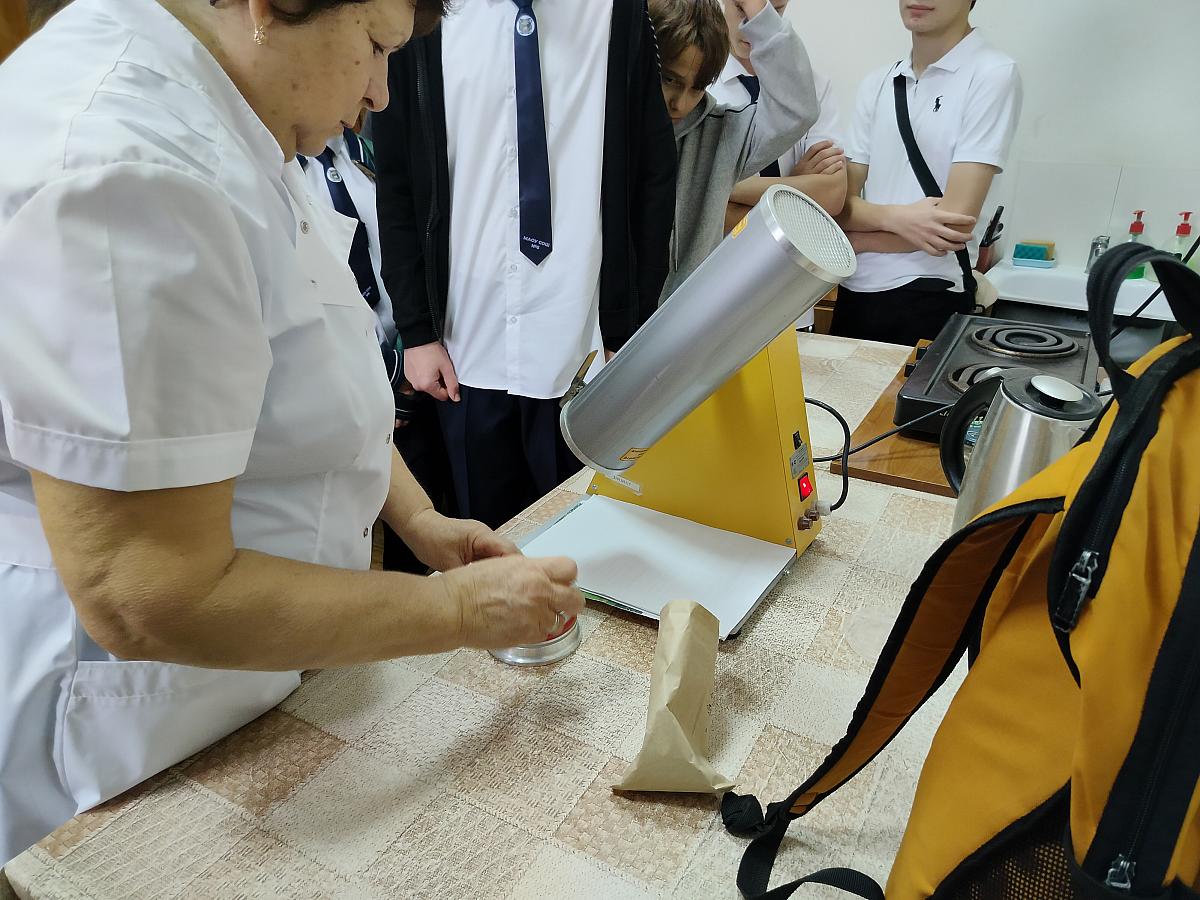 Госсорткомиссия по Краснодарскому краю и Республике Адыгея провела экскурсию для агротехкласса школы № 6